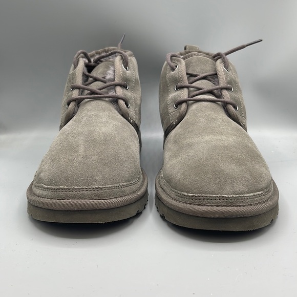 Ugg Neumel‎